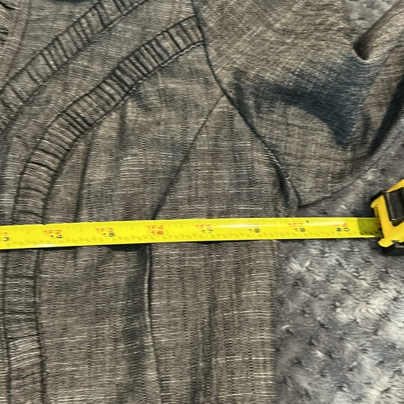 Stylish NWOT Charcoal Grey Modern Structured Cropped Blazer - Picture 6 of 11